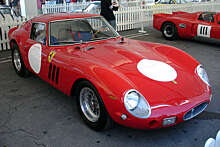В США на аукционе продали Ferrari GTO за рекордные $52 млн
