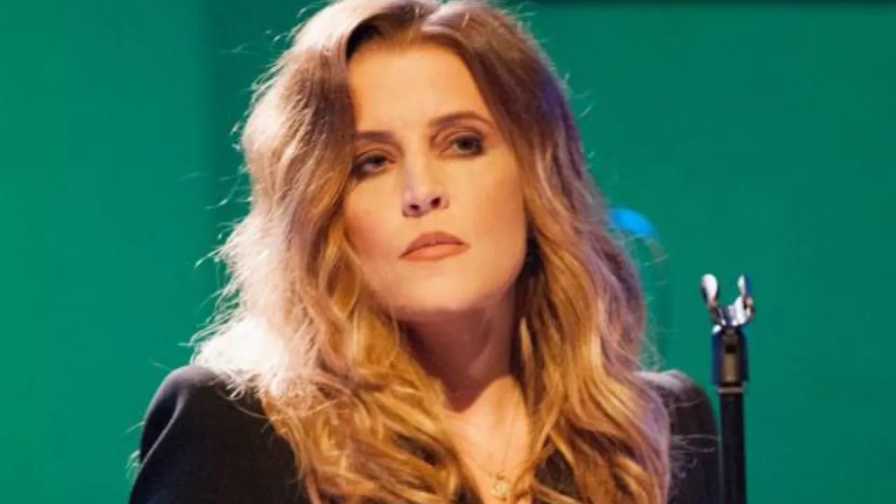 Дочь Элвиса Пресли два месяца хранила тело мертвого сына в своем доме