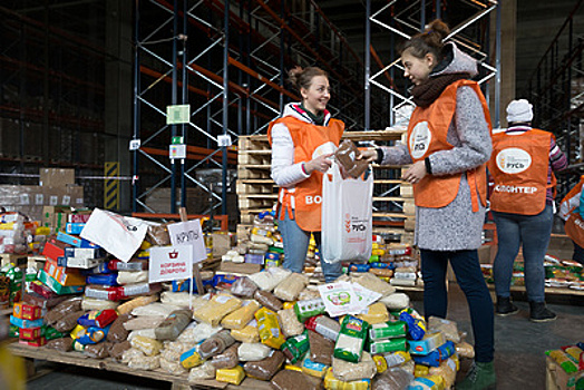 Покупатели столичных магазинов собрали продукты для малоимущих пенсионеров