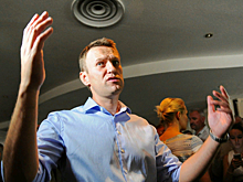 Слежка за Алексеем Навальным* началась за полтора года до его отравления. Названы имена «топтунов»