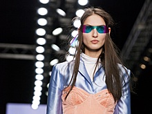 Буйные корсеты, очки сварщиков, сумки-гиганты и андрогины на показе Dokuchaeva