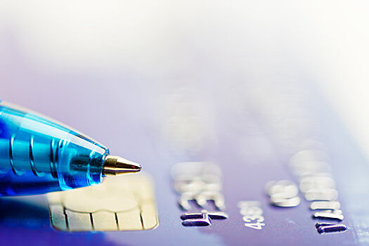 Эксперты оценили идею о блокировке сомнительных переводов без ответа клиентов