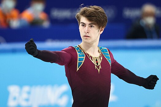 Марк Кондратюк вернулся с присяги и встретился с Александрой Трусовой. Фото