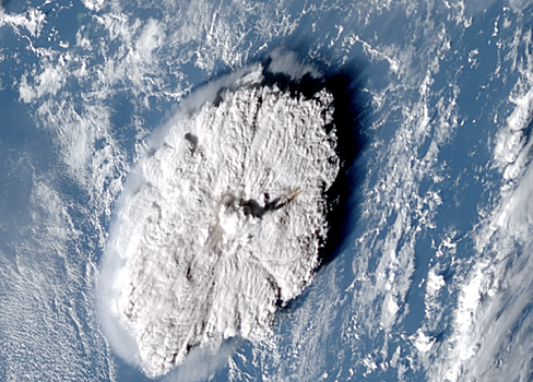 Самый высокий вулканический шлейф проник в мезосферу
