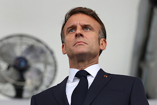 Доведенные до ручки французы решили показать лузеру Макрону кузькину мать