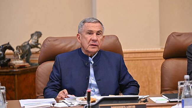 Раис Татарстана поручил провести мероприятия, приуроченные ко Дню матери и Дню инвалидов