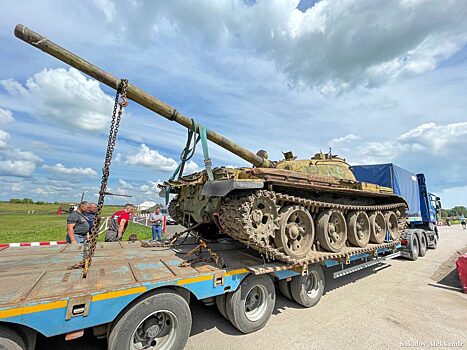Новосибирский танк вошел в Томск