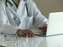 Терапевт рассказала,  предвестником каких заболеваний может быть тошнота