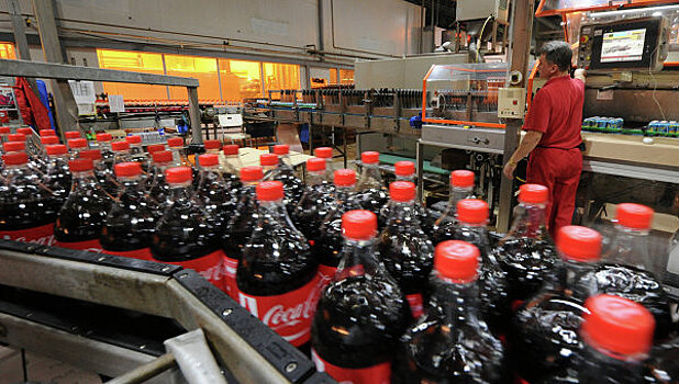 Ботлеры Coca-Cola сольются на троих