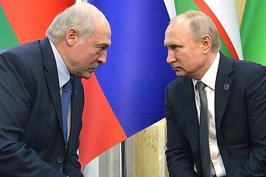Путин и Лукашенко провели краткую беседу после саммита ОДКБ