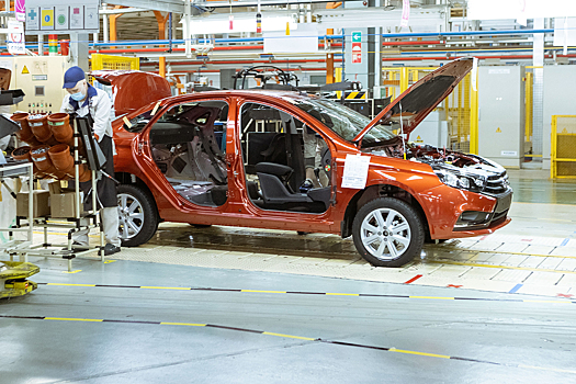 Производство Lada Vesta не возобновят до сентября