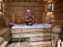 Волочкова «пометила» шпагатом банный комплекс в Подмосковь