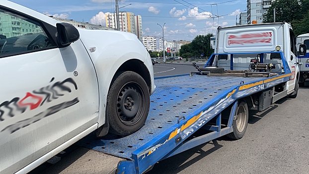 Массовые проверки водителей такси стартовали в Кемерове