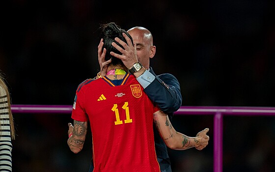 Главу испанского футбола обвинили в сексуальном насилии