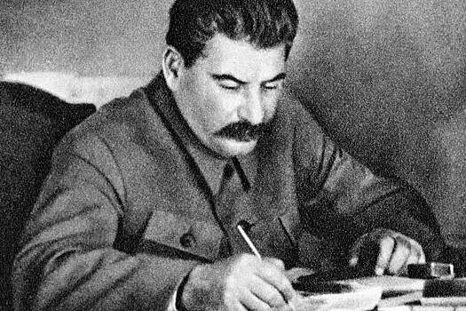 Зачем 80 лет назад создали новый гимн СССР