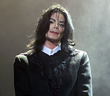 Герои скандального фильма «Покидая Неверленд» снова подали в суд на Майкла Джексона за насилие