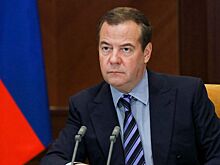Медведев призвал не допускать «бесконечных согласований» в вопросах обороны