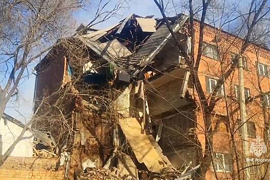 Обрушение жилого дома в российском городе попало на видео
