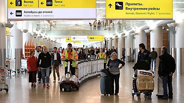 Рейс Azur air из Москвы в Анталью задержали на 16 часов