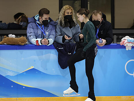 Журова не верит, что Тутберидзе задержит полиция США за выход на лед