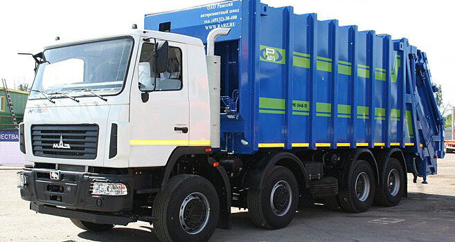 В России сделали грузовик, куда влезет 2,5 вагона мусора