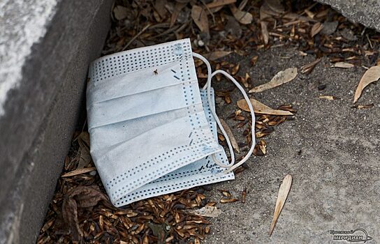 В Екатеринбурге суд оштрафовал женщину за отсутствие маски