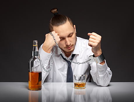 От какой дозы спиртного недалеко до алкоголизма? Объяснил врач