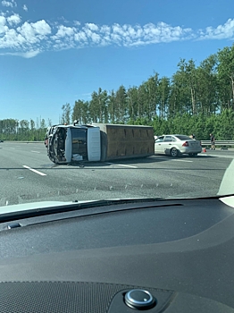 Два человека пострадали в ДТП с «Газелью» на КАД в Петербурге