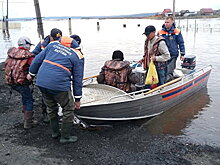 В Якутии три поселка и аэропорт остаются подтопленными