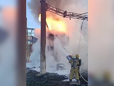 Пожарные потушили возгорание на трансформаторной подстанции в Оренбурге