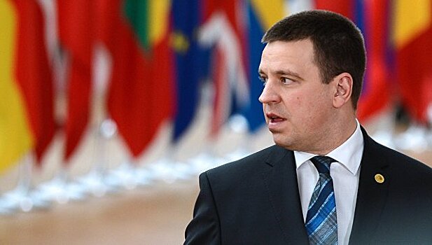 Премьер Эстонии отправился в США для налаживания деловых контактов