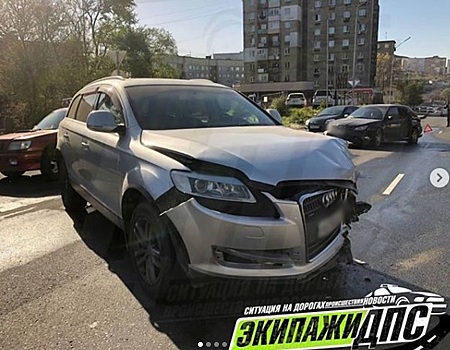 В результате жёсткого ДТП во Владивостоке чуть не вспыхнул «Субарик»