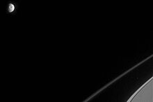 «Кассини» сфотографировал «Звезду смерти» на орбите Сатурна