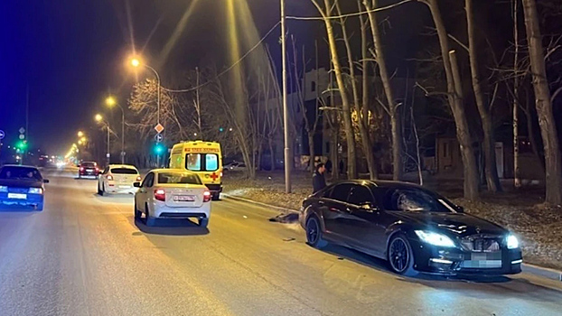 Водитель иномарки насмерть сбил пешехода в Екатеринбурге