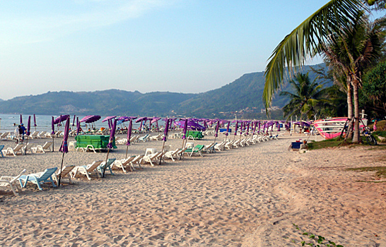 На пляжи Таиланда вернут лежаки