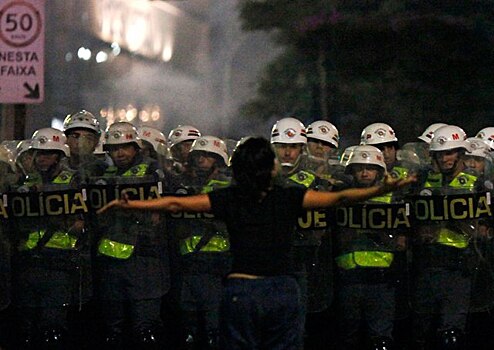 Бразильский сенатор штурмовал гарнизон полиции