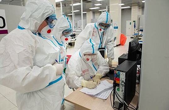 Вирусолог оценил опасность нового доминирующего в РФ штамма COVID-19