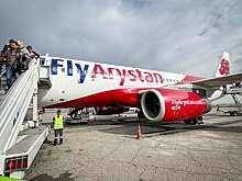 Из-за овербукинга авиакомпания оставила 12-летнюю девочку одну в аэропорте