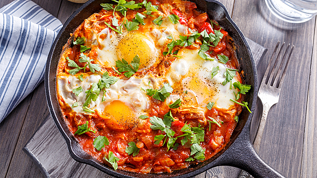 Четыре рецепта из яиц для тех, кто устал от омлетов