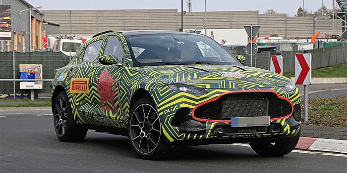 Дебютный серийный кросс Aston Martin начали тестировать на трассе «Нюрбургринг»