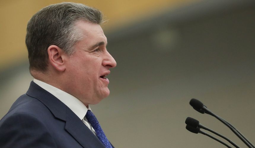 Депутаты предлагают ФАС мониторить цены на авиа- и ж/д билеты в праздники и выходные