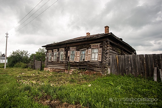 На программу, по которой в свердловских деревнях строят школы и больницы, потратят еще 20 млрд рублей