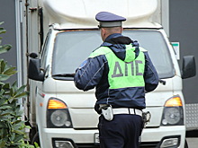 Два грузовика столкнулись на МКАД