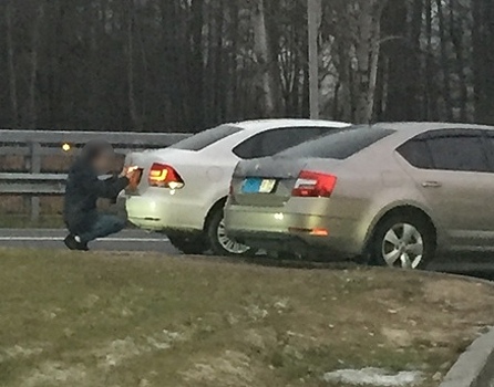 В Храброво водители закрывают номера, чтобы избежать штрафа за парковку