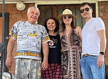Бросивший семью бойфренд Макеевой познакомился с ее родителями