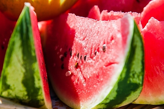 Волгоградцам рассказали, как приготовить арбузный мед нардек