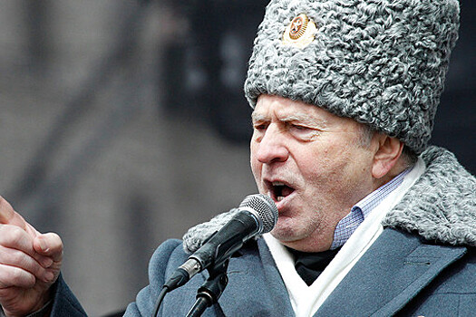 Жириновский призвал посадить Собчак "лет на пять" за слова о Крыме