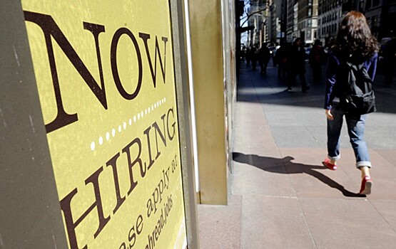 Рост занятости в частном секторе США замедлился до минимума с мая