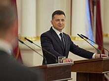 Зеленский взял в долг миллионы долларов у фирмы своей жены