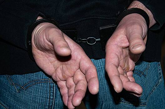 Врача армии США осудили за насилие над 41 пациентом